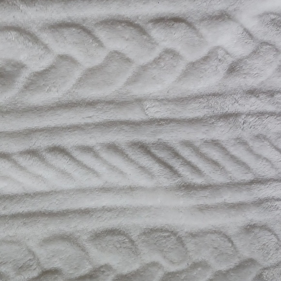 Secret Treasures Baby It's Cold 🥶 Outside PJ Top Med 8-10 &  PJ Pants M 8-10 - Picture 4 of 9